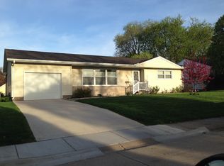 206 N Century St, Walcott, IA 52773