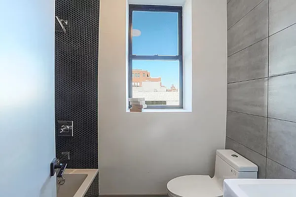 Rented by Yup Realty LLC | media 6