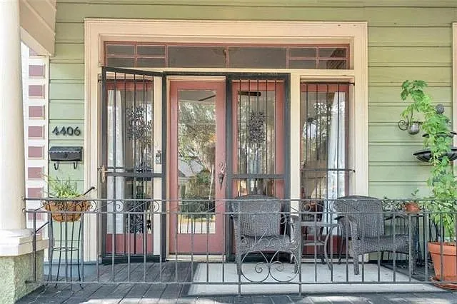 2 bed, 1.0 bath, 1236 sqft, $1,450 — Photo 2