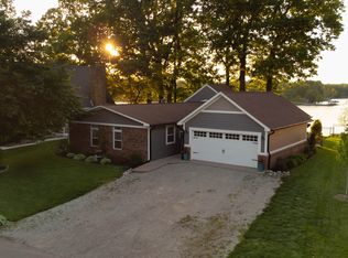 240 Bayview Dr, Cicero, IN 46034