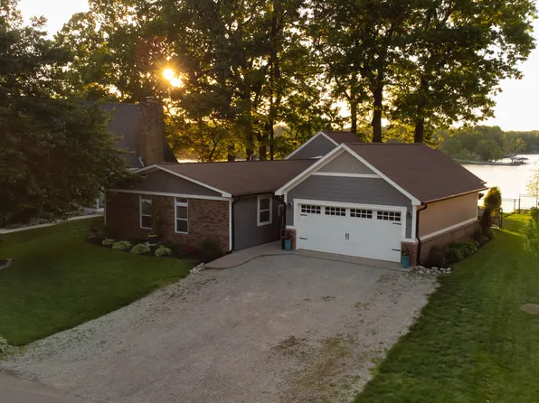 240 Bayview Dr, Cicero, IN 46034