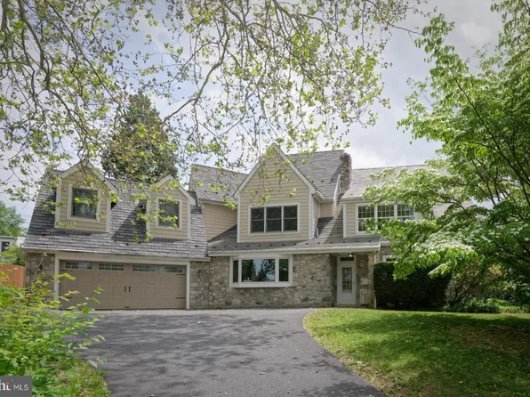 101 Jefferson Blvd, West Lawn, PA 19609
