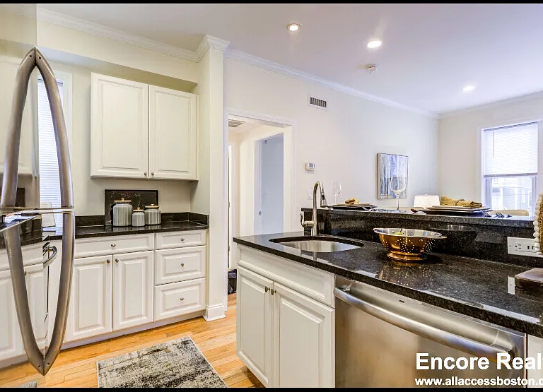 1 Chauncy St #2 — Photo 4