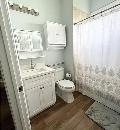 5th image of 3035 Taylor St