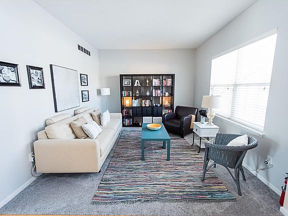 5th image of 14271 Esprit Dr