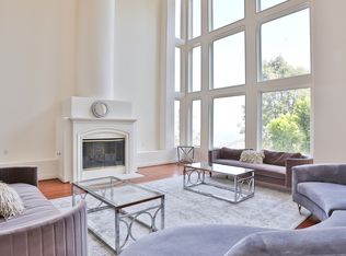 14475 Mulholland Dr, Los Angeles, CA 90077