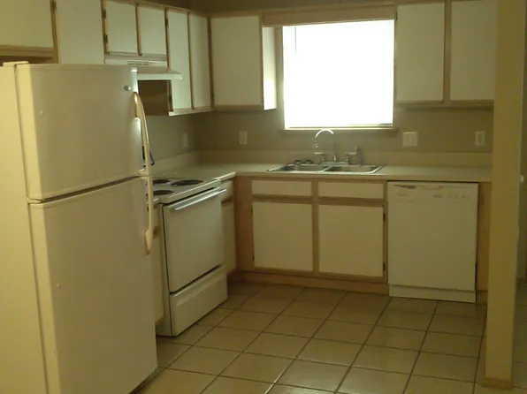407 East Rodgers A-F, 407 E Rogers St #B, Lincoln, AR 72744