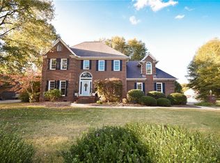 1382 Pebble Dr, Graham, NC 27253