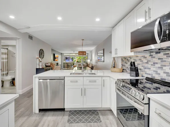 2805 SW 22nd Avenue #2050, Delray Beach, FL 33445