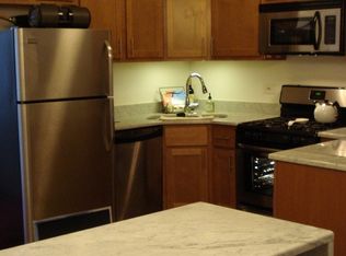 205 E 50th St APT 1, Chicago, IL 60615