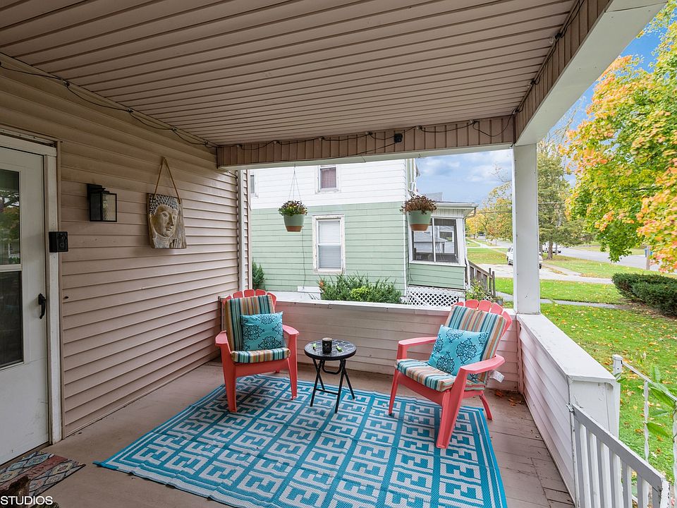 619 S 4th St, Hoopeston, IL 60942 MLS 11875554 Zillow