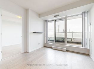 7895 Jane St #214, Vaughan, ON L4K 0K2