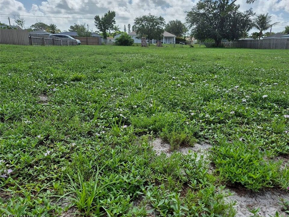 2nd image of 20 Illinois Rd