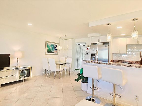 5th image of 670 Durham Y #670