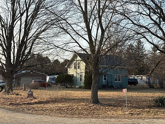 3rd image of 15814 Prairie Rd