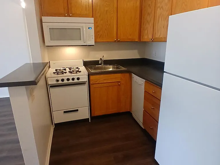 Mackenzie Place — Photo 16