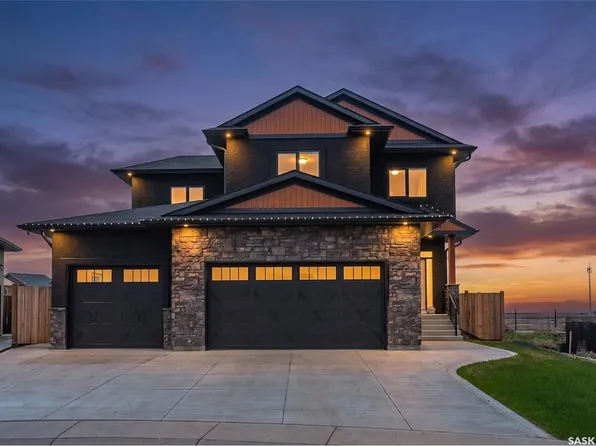 862 Bentley MANOR, Saskatoon, SK S7L 6P4