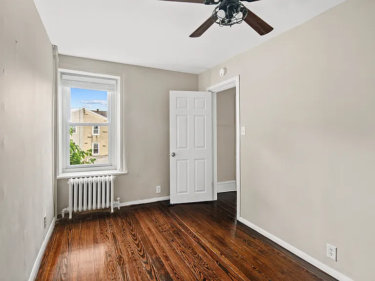 127 Seville St — Photo 21