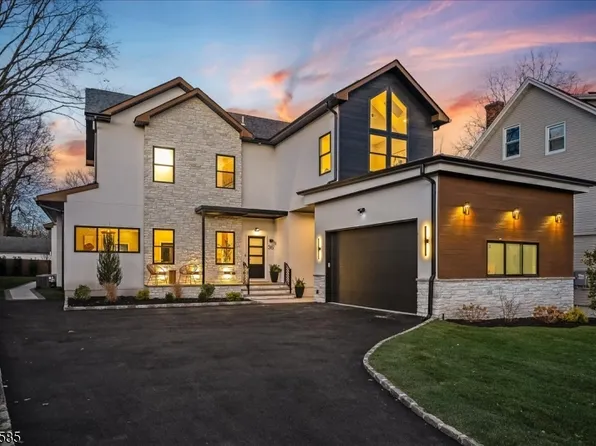 36 James St, Montclair Twp., NJ 07042