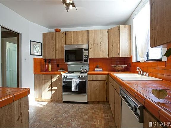 4th image of 1216 32nd Ave