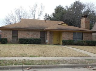 1110 Pyramid Dr, Garland, TX 75040