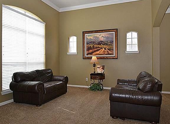 5th image of 991 Willowgate Dr