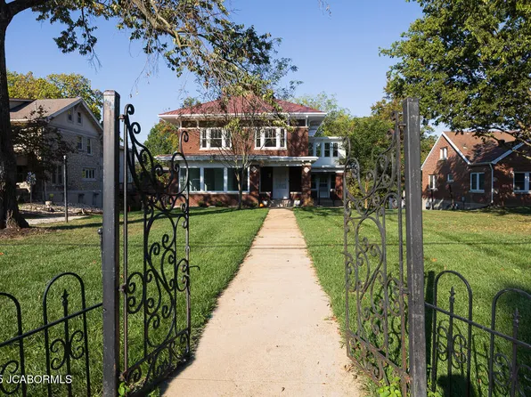 1114 Moreau Dr, Jefferson City, MO 65101