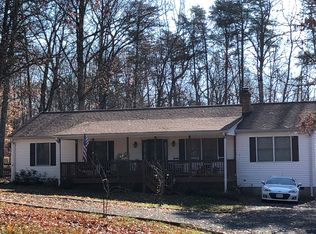 5591 Courtneys Corner Rd, Sumerduck, VA 22742