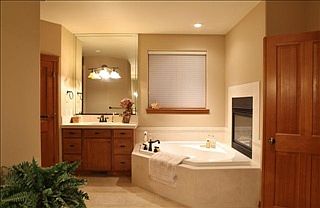 5th image of 221 Kristen Ln
