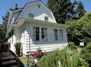 10704 3rd Ave NW, Seattle, WA 98177