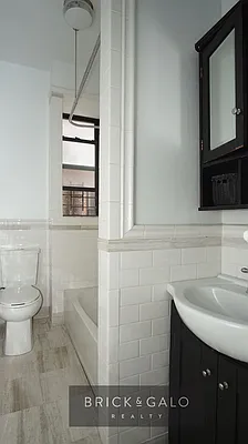 Rented by BRICK & GALO REALTY CORP | media 17