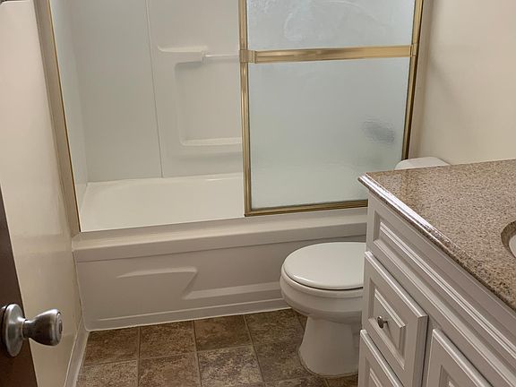 3rd image of 4665 N Bellflower Blvd #3
