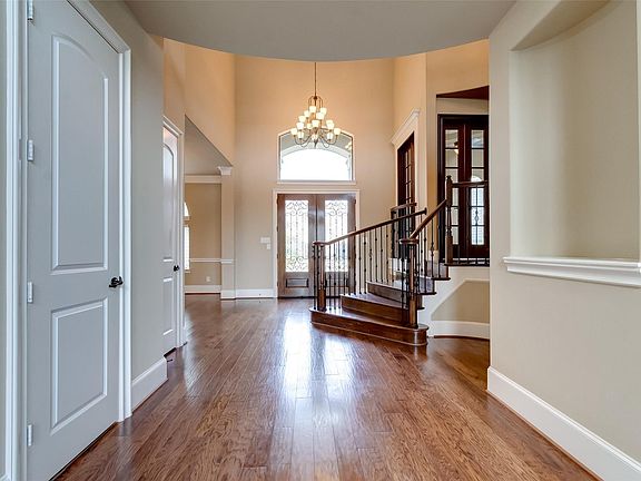 3rd image of 3006 Brighton Sky Ln