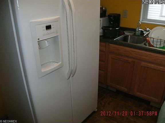 5th image of 2411 Logan Ave