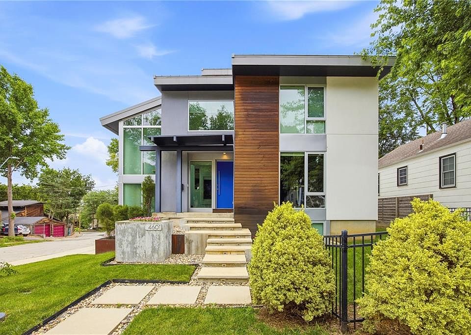 1st image of 4601 Mercier St