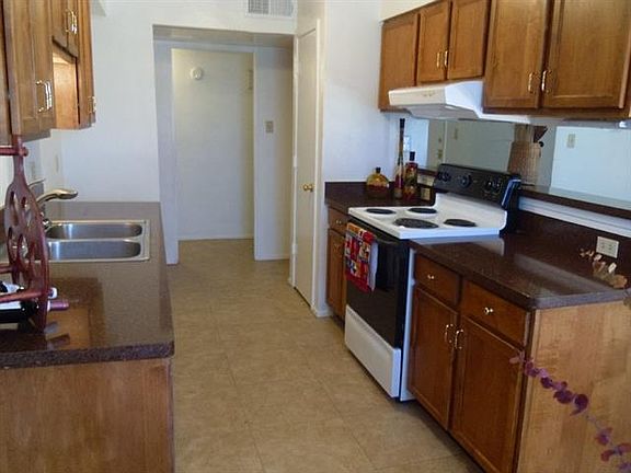 4th image of 3109 Dorchester Dr