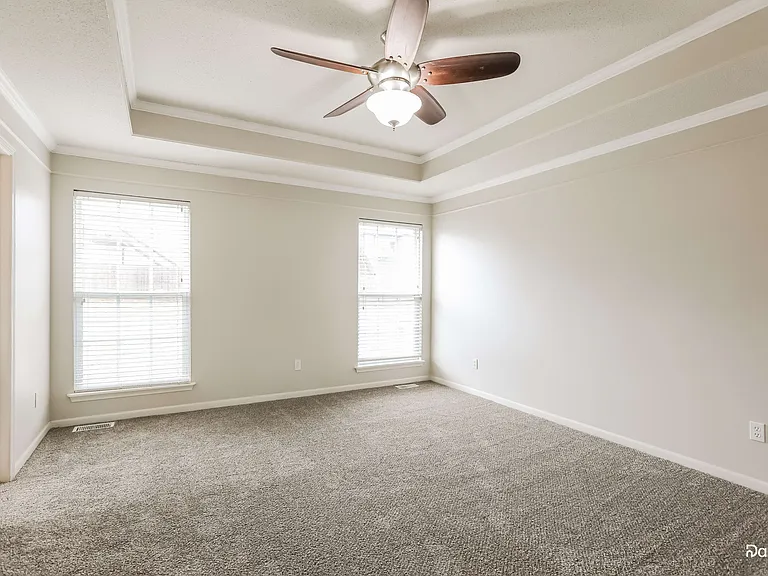 8116 N Spruce Ave — Photo 8