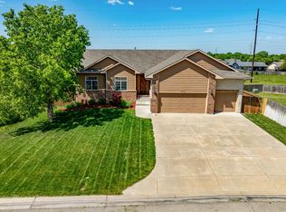 2010 S Cranbrook St, Wichita, KS 67207