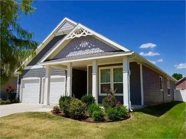 9185 Blackstone Dr, Aubrey, TX 76227