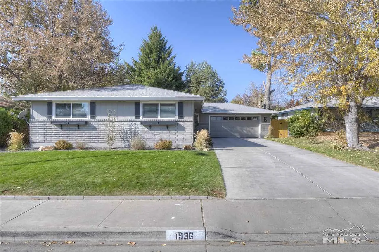 1936 Sunland Dr photo 1