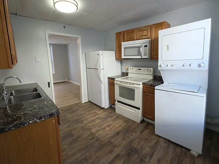 11 Saint Thomas Pl #1 — Photo 1