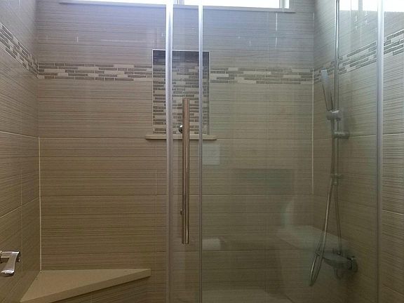 Separate shower room with toilet & wireless speaker