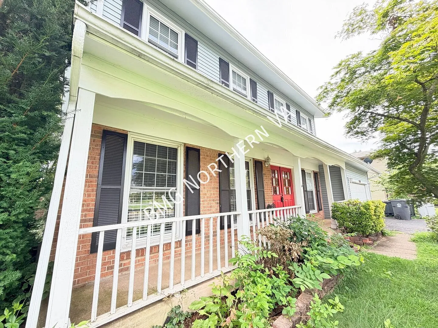 Spacious 4 Bed 2.5 Bath With Fully Finished Basement In Scenic Calvary Run — Photo 3