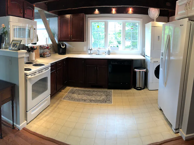 Kitchen, open beams