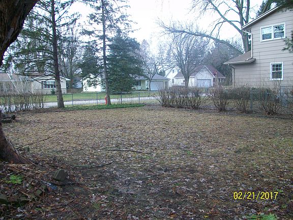 4th image of 141 Dana Dr