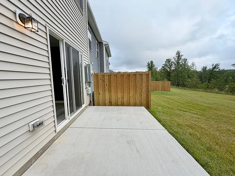 60 Sophie Kathyrn Dr — Photo 38