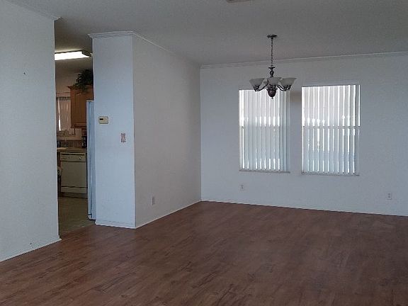 4th image of 5200 28th St N #622