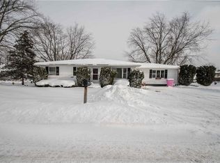 152 Vendome Dr S, Rochester, NY 14606