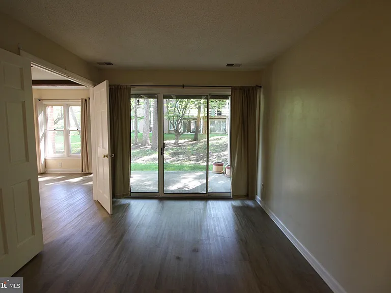 3151 Anchorway Ct #H — Photo 9