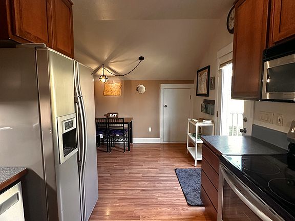 5th image of 1621 Gwinn St E #1621